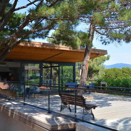Apartment In Serra-Di-Ferro Near Cupabia Beach 펜션 *